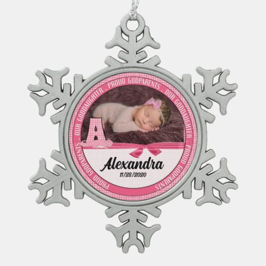 Neue Eltern Monogram A Pink Baby Foto Schneeflocken Zinn-Ornament (Vorderseite)