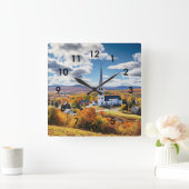 Neue England Landschaft im Herbst Quadratische Wanduhr (Zuhause)