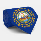 Neue Flagge des Staates Hampshire Krawatte (Gerollt)