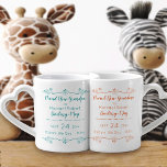 Neue Großeltern - Grün & Orange - Geburtsstunde Liebestassen<br><div class="desc">Delikates Design zum Feiern der Geburt eines zarten neuen Babys. Die Vorlage ist Set für Sie, um alle Musterformulierung und BabyGeburtsstatistiken zu personalisieren. Dazu gehören die Großelterntitel (dh Großmutter, Großvater, Nana, Papa usw.), der Name des Babys und sein Geburtsdatum, Uhrzeit, Gewicht und Länge. Diese typografische Gestaltung wird durch zarte Blumenränder...</div>