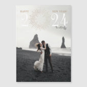 Neue Jahre Feuerwerkskörper Burst Elegantes Holida Magneteinladung (Vorderseite)