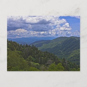 Neue Lücke, große, rauchige Berge Postkarte