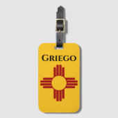 Neue mexikanische Flagge mit Zia-Symbol Gepäckanhänger (Vorderseite Vertikal)