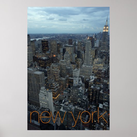 Neue Stadt bei Dämmerung Poster (Vorne)
