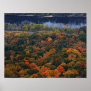 Neuengland Herbstblätter nach Fluss Poster
