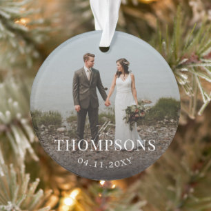Neuer Nachname Hochzeitsfoto und Datum Ornament