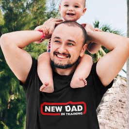 Neuer Papa im Training - Funny Black T - Shirt