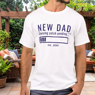 Neuer Papa Low-Battery-Schlaf-Patch ausstehend Bla T-Shirt