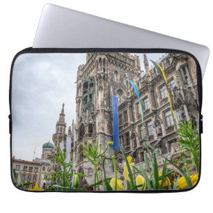 Neuer Rathausturm in München, Deutschland Laptopschutzhülle