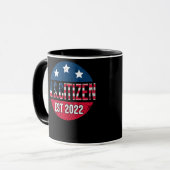 Neuer US-Staatsangehöriger Est 2022 amerikanischer Tasse (Vorderseite Links)