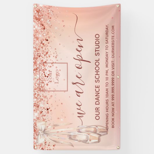 Neueröffnung der Goldballtanzschule für Rose Banner (Vertikal)