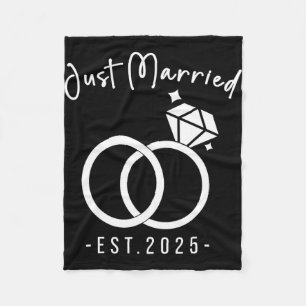 Neuerscheinungen 2025 Braut- und Hochzeitsplaner J Fleecedecke