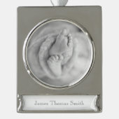 Neues Baby NAME Schwarz-weißes FOTO Zeitloses Halt Banner-Ornament Silber (Vorderseite)