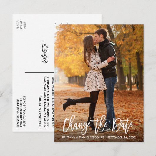 Neues Datum ändern Datum Modernes Pinselskript Postkarte (Vorne/Hinten)