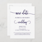 Neues Datum verschoben Hochzeit Navy Blue Script Postkarte (Vorne/Hinten)