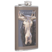 Neues HampshireMoose herauf nahes Flachmann (Rechts)