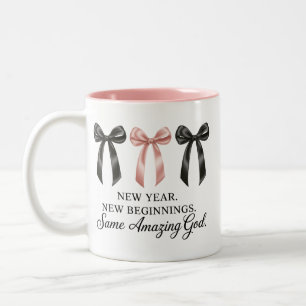 Neues Jahr Neue Anfänge Derselbe Erstaunliche Gott Zweifarbige Tasse
