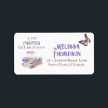 Neues Kapitel Beginnt bald Lavendel Bücher Kinderd Adressaufkleber<br><div class="desc">Dieses sanfte Watercolor Baby Shower Theme mit Büchern und Lavendel Blume und einer Tasse Tee für einen leichten romantischen Brunch. Sie können ein paar passende Artikel in meinem Shop finden oder mir eine E-Mail schicken an: t.dyoumushkina@gmail.com, wenn Sie ein anderes Produkt benötigen. In meinem Zazzle-Laden können Sie auch verschiedene Karos...</div>