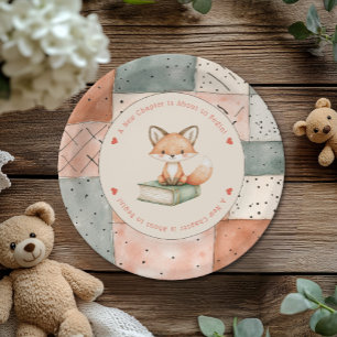 Neues Kapitel fängt Storybook Babydusche an Pappteller