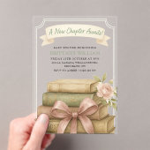 Neues Kapitel wartet auf Pink Bow Baby Dusche Acryleinladungen (Insitu (Handheld))