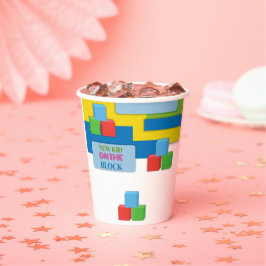 Neues Kind auf der Adoption Blockfoster Kinderdusc Pappbecher