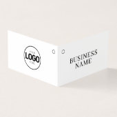 Neues Logo für zwei Falten mit weißem Bekleidungsp (Vorderseite)