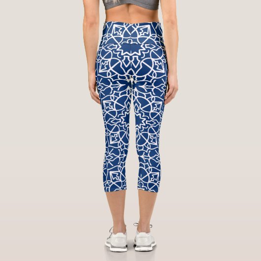 Neues Mandala 3 Capri Leggings (Rückseite)