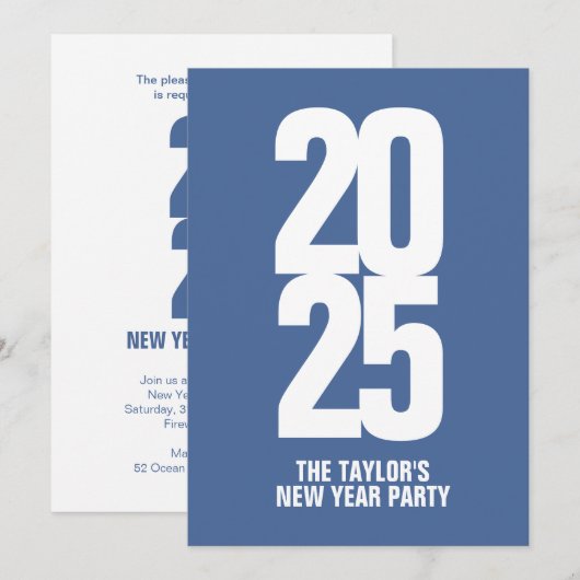 Neues Party oder Ereignis Typografisch blau weiß Einladung (Vorne/Hinten)