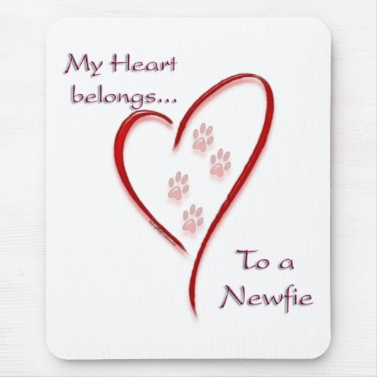Neufundland Heart Belongs Mousepad (Vorne)