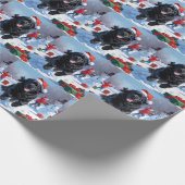 Neufundland läuft im Schnee mit Weihnachtshut Geschenkpapier (Ecke)