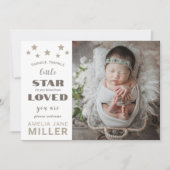 Neugeborenes Mädchen Geburtsstat 4 Foto Ankündigung (Vorderseite)