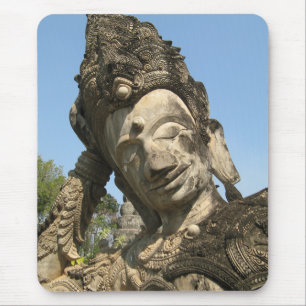 Neugestaltung Buddha ... Nong Khai, Isan, Thailand Mousepad