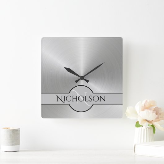 Neugezogener Monogram-Individuelle Name Metallic T Quadratische Wanduhr (Zuhause)