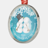 Neugezogener Schneekuchen Erste Weihnachten Ornament Aus Metall (Links)