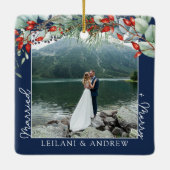 Neugezogenes WeihnachtsFoto Watercolor Holly Navy Keramikornament (Rückseite)