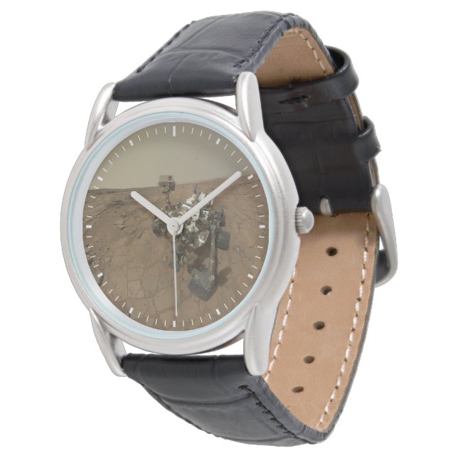 Neugier auf der Oberfläche der Mars. Armbanduhr (Schrägansicht)