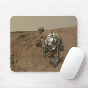 Neugier auf der Oberfläche der Mars. Mousepad