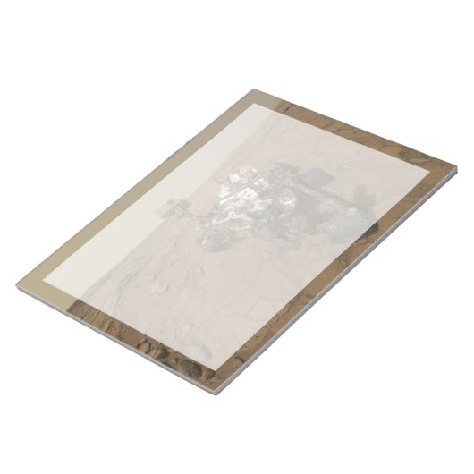 Neugier auf der Oberfläche der Mars. Notizblock (angewinkelt)