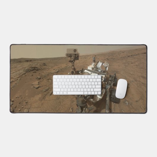 Neugier auf der Oberfläche der Mars. Schreibtischunterlage (Tastatur & Maus)