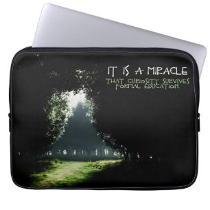 "Neugier" Inspiration Zitat Laptopschutzhülle