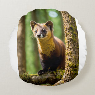 Neugierige Augen - Nah-up-Animated Pine Marten Rundes Kissen