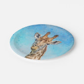 Neugierige Giraffe mit Blue Confetti Sky Pappteller (Schrägansicht)