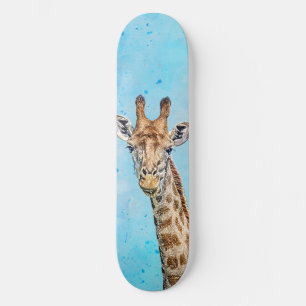 Neugierige Giraffe mit Blue Confetti Sky Skateboard