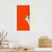 Neugierige Katze, die durch die Tür pinkelt Poster (Küche)