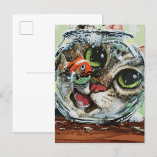 Neugierige Katze und vorsichtiger Goldfish Postkarte