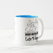 Neugierige Katze von Lute Players leicht abgelenkt Zweifarbige Tasse (VorderseiteRechts)
