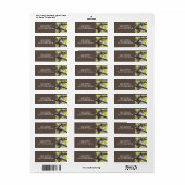 Neugierige Owl auf dem Zweig (Vorne)