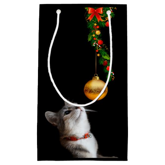 Neugierige Weihnachtskätzchen Kleine Geschenktüte (Vorderseite)