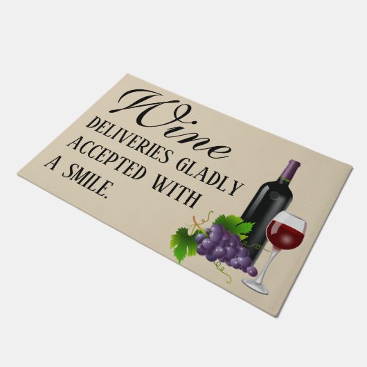 Neuheits-Wein-Lieferungen mit einem Lächeln Fußmatte (Schrägansicht)