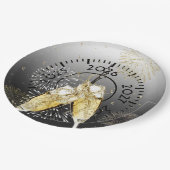 Neujahr 2026 Champagner Toast und Feuerwerk Pappteller (Schrägansicht)